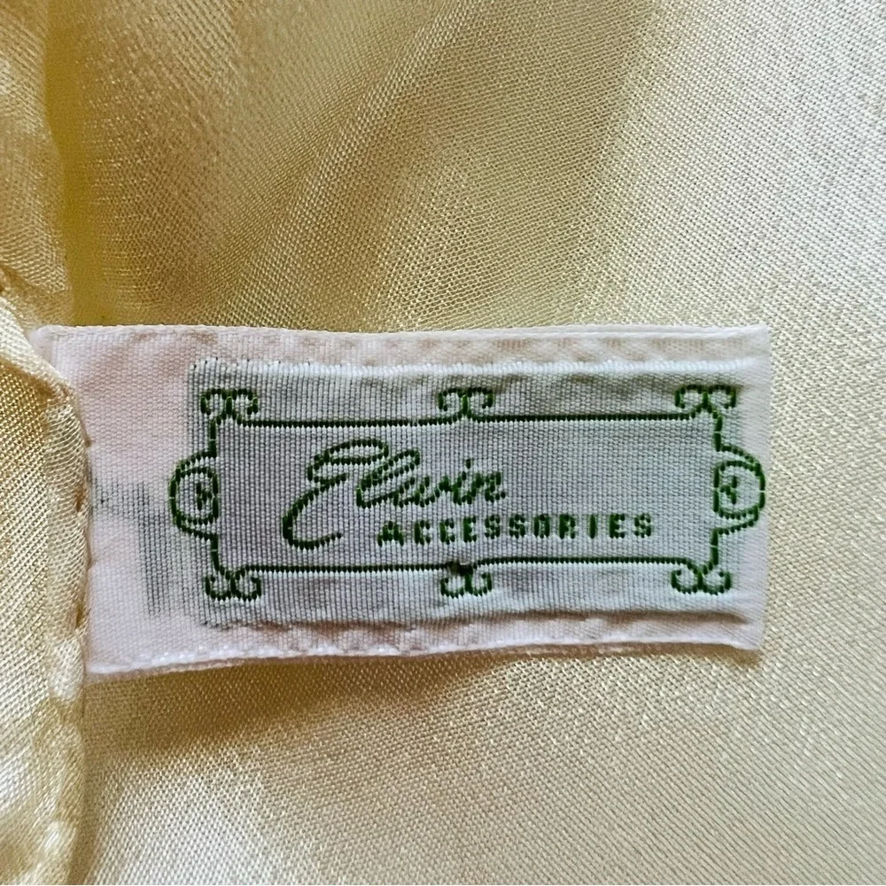 Vintage ELWYN NEW YORK SILK SCARF. Made in Japan.  Perfect condition.